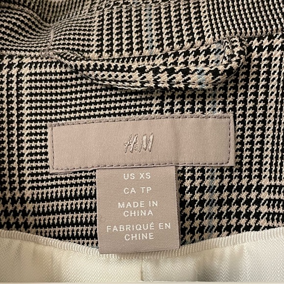 H&M Fitted Plaid Blazer Jacket - Picture 3 of 4